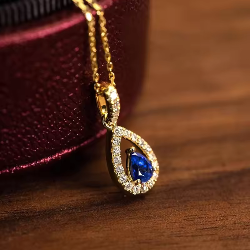 Elegant Blue Zircon Necklace