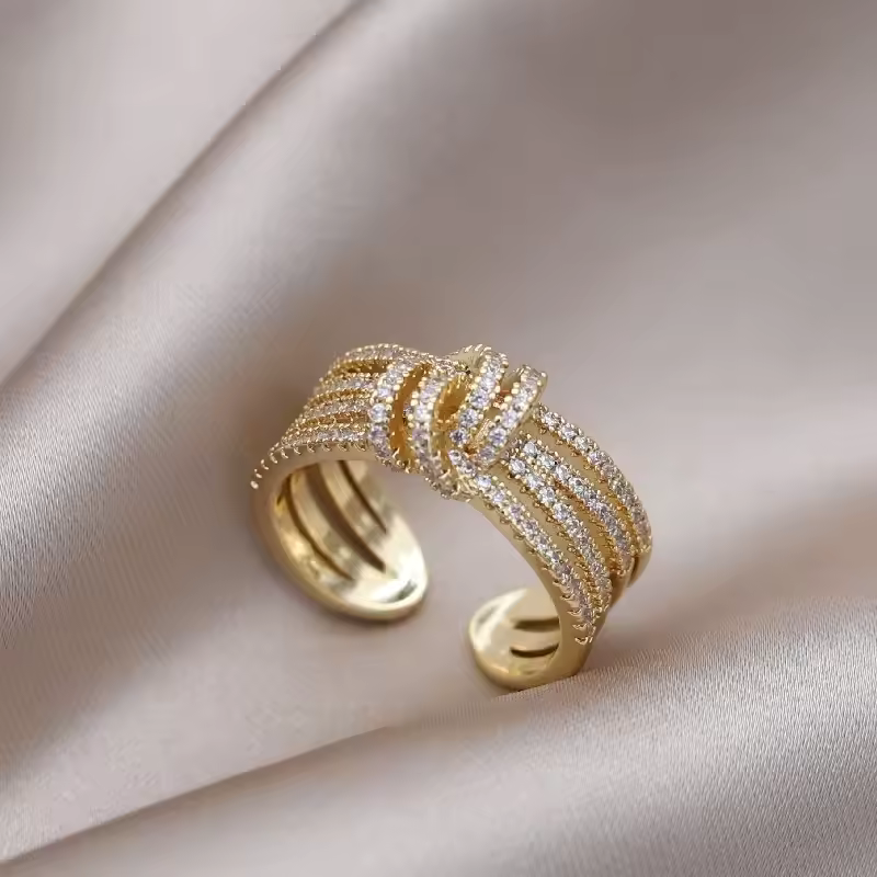 Elegant Cross Knotted Ring